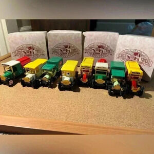 Vintage Collectors Set Of Classic Trucks Set Of 8 Readers Digest